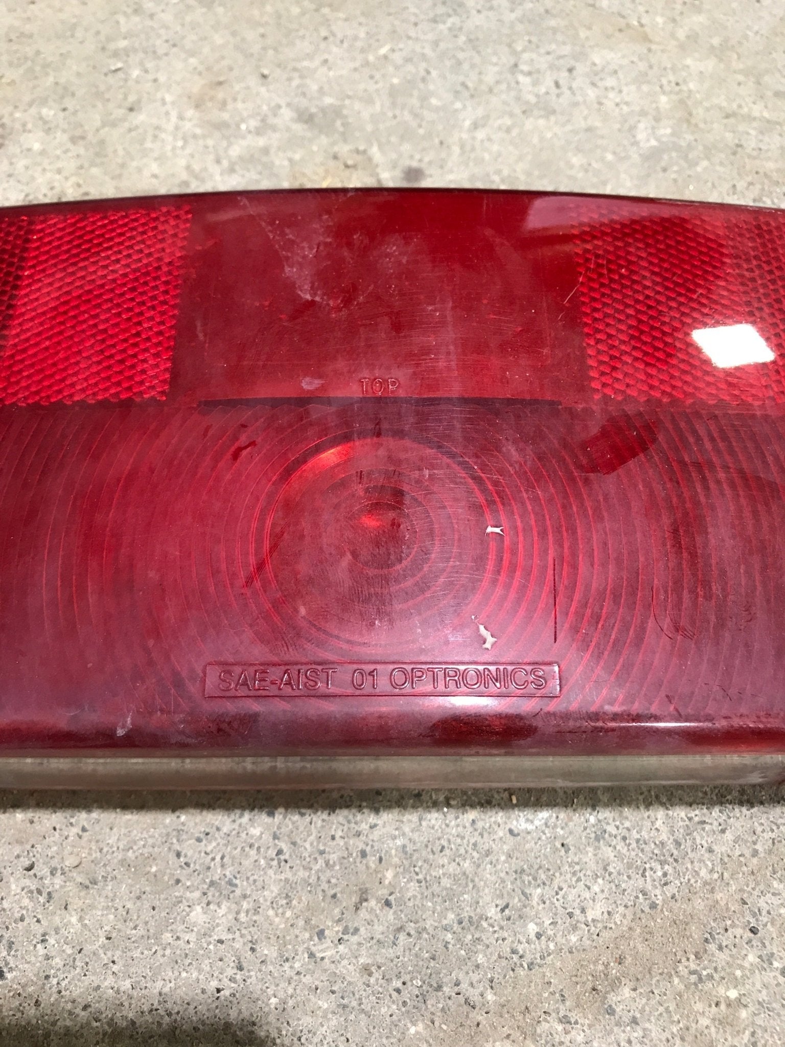 Used Round lens tail light DOT AILST 91 - Young Farts RV Parts
