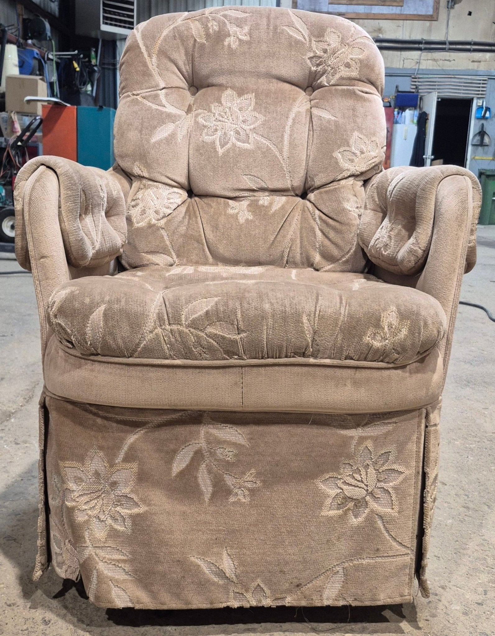 Used RV Chair - 37