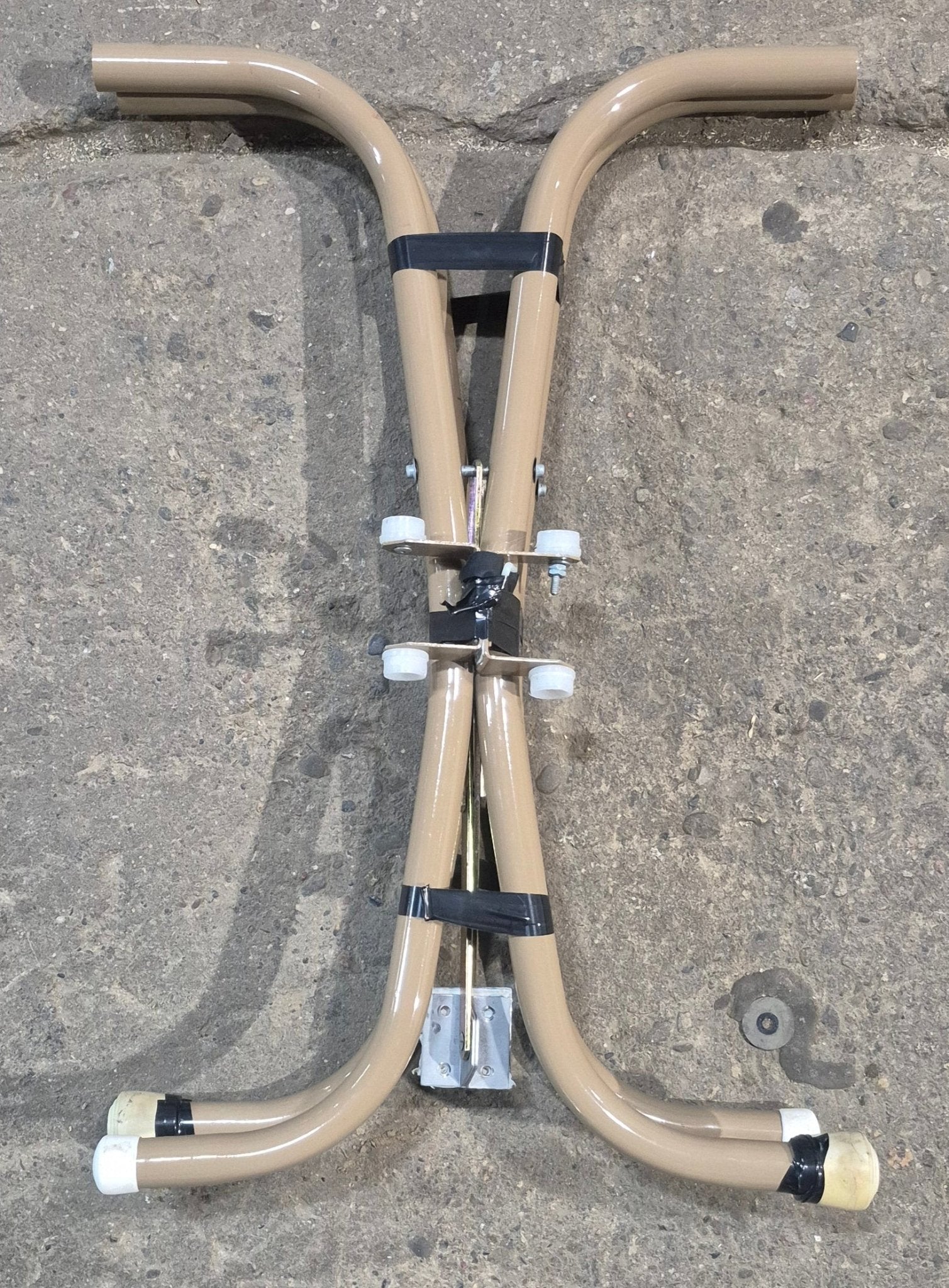 Used RV Folding Table Leg Set 25 1/4