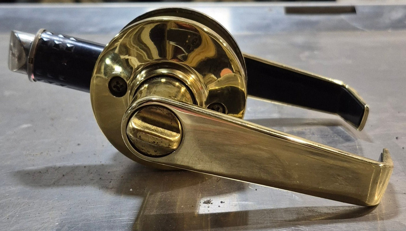 Used RV Interior Door Knob 1