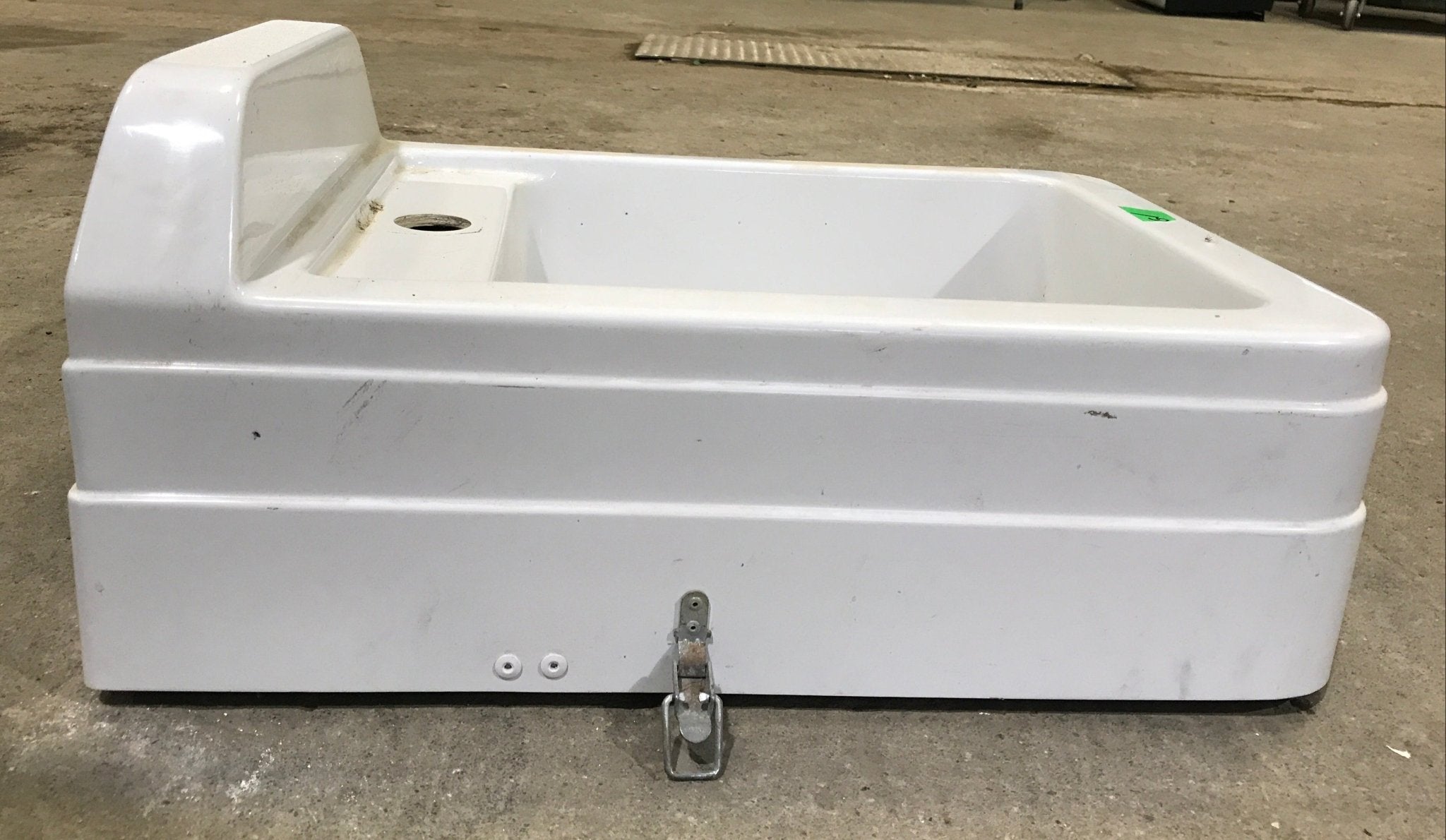 Used RV Kitchen Sink 21 1/2” L X 14 3/4" W - Young Farts RV Parts