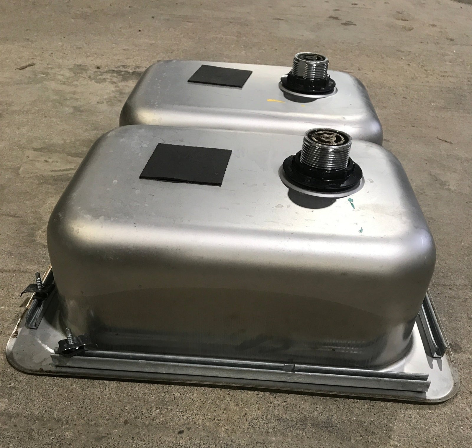 Used RV Kitchen Sink 24” W X 17” L - Young Farts RV Parts
