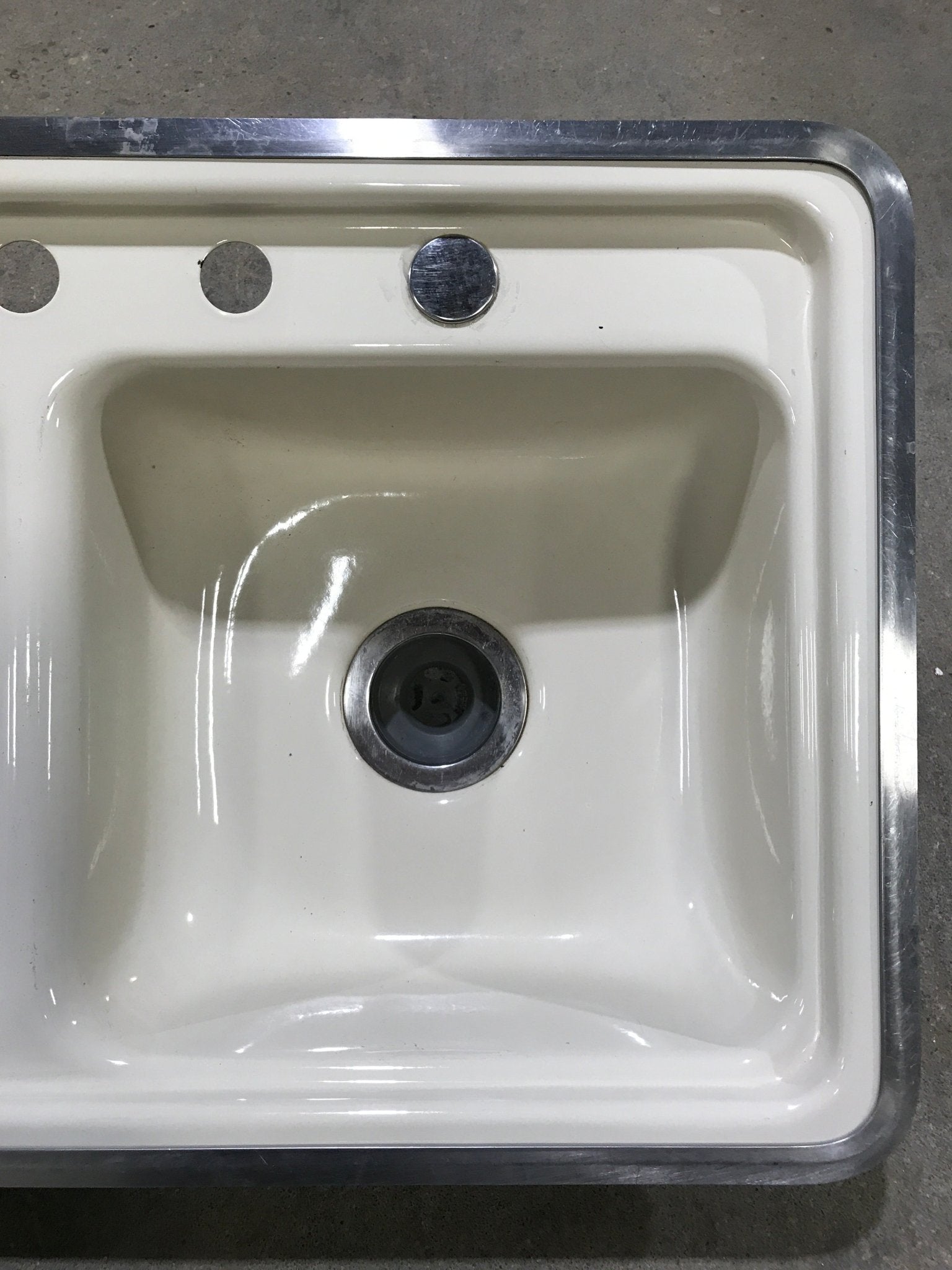 Used RV Kitchen Sink 33” L X 19” W - Young Farts RV Parts