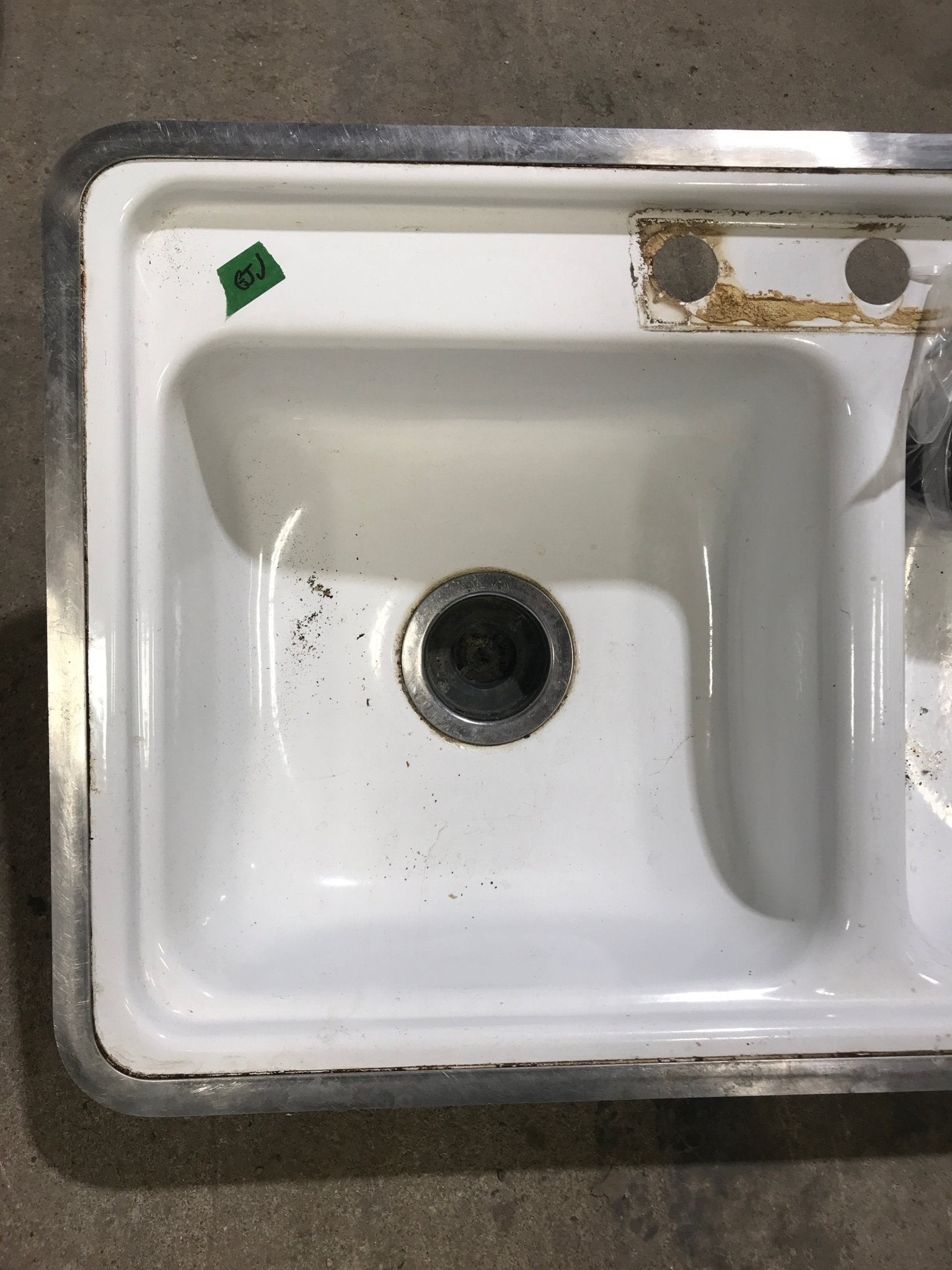 Used RV Kitchen Sink 33” W X 19” L - Young Farts RV Parts