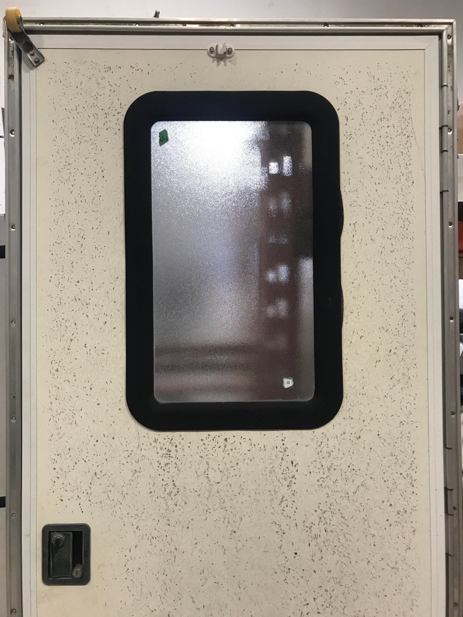 Used RV Square Corner Entry Door 29 1/2