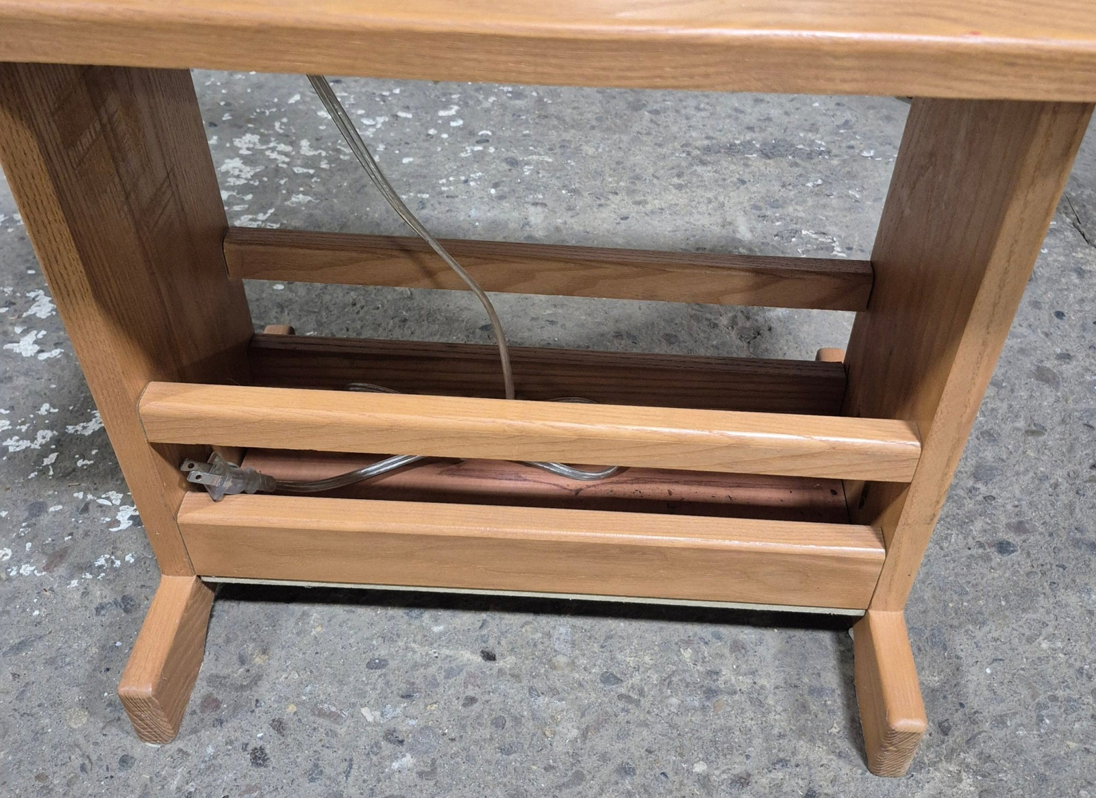 Used RV Stand With Attached Lamp - Young Farts RV Parts