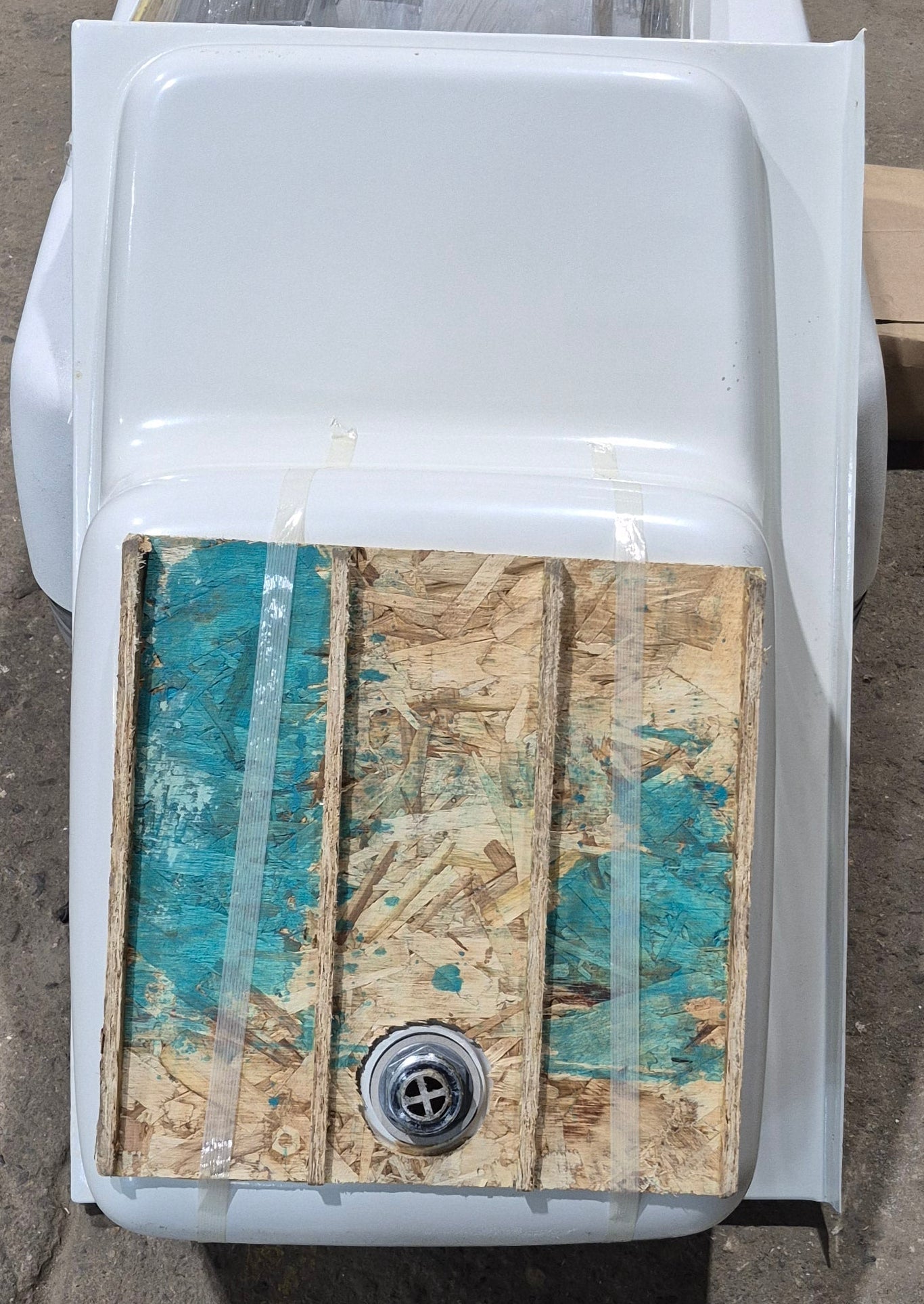 Used RV Step Bath Tub 35 7/8" L x 23 3/4" D - Right Hand Drain - Young Farts RV Parts