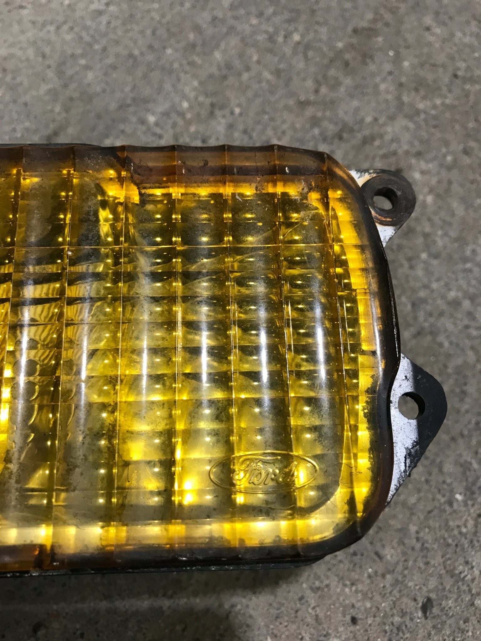 Used SAE IP 78GA - FORD Replacement Signal Light Assembly - Amber - Young Farts RV Parts