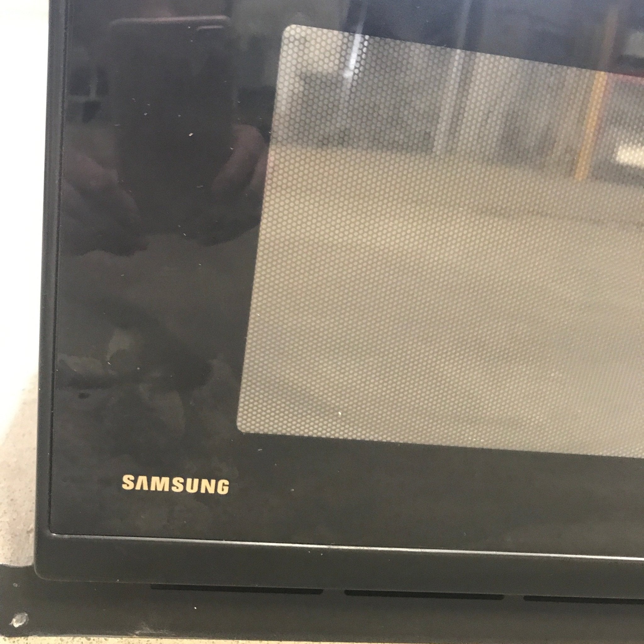 Used Samsung RV Microwave 20 1/2" W x 11 3/4" H x 13 3/4" D - Young Farts RV Parts