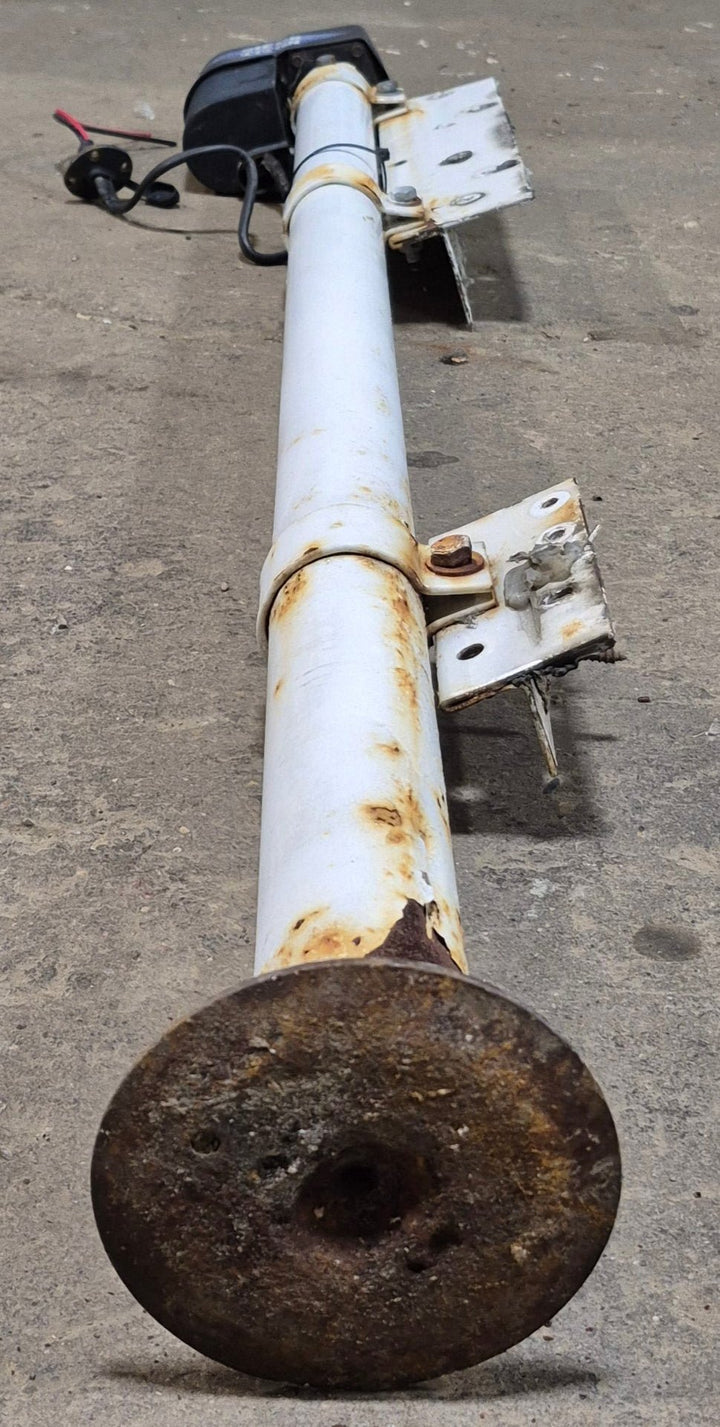 Used Single Electric Camper Lift Jack w/ Corner Bracket - Young Farts RV Parts