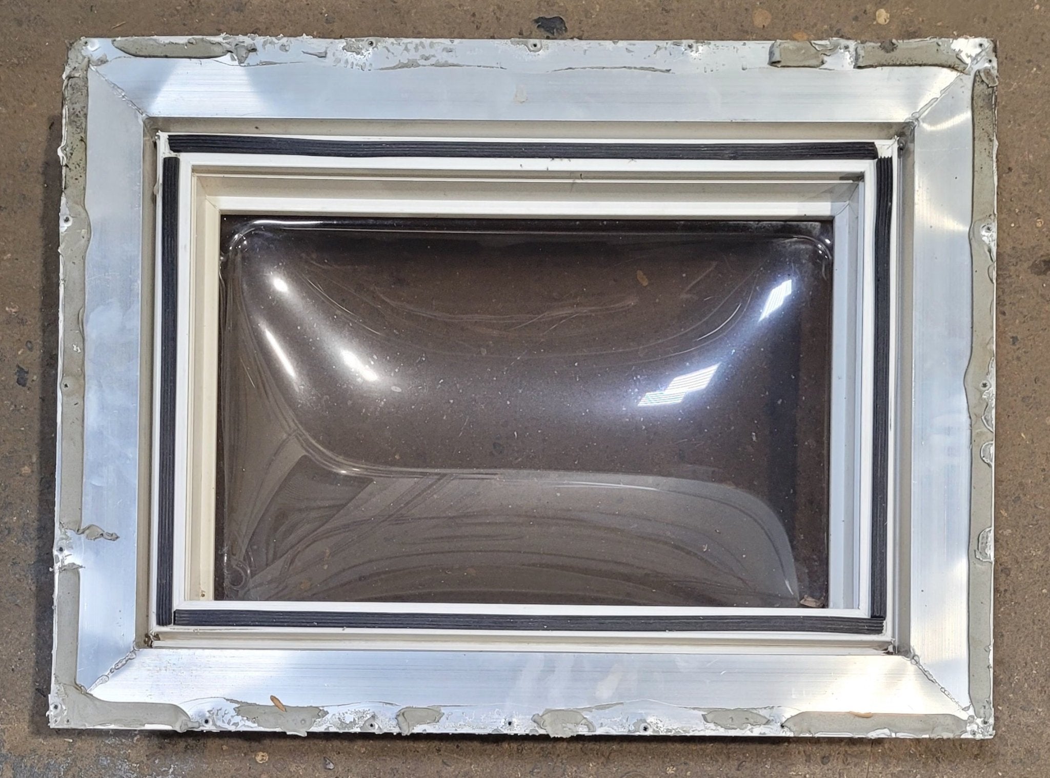 Used Skylight 23 1/2" x 31 1/2" (with inner skylight) - Young Farts RV Parts