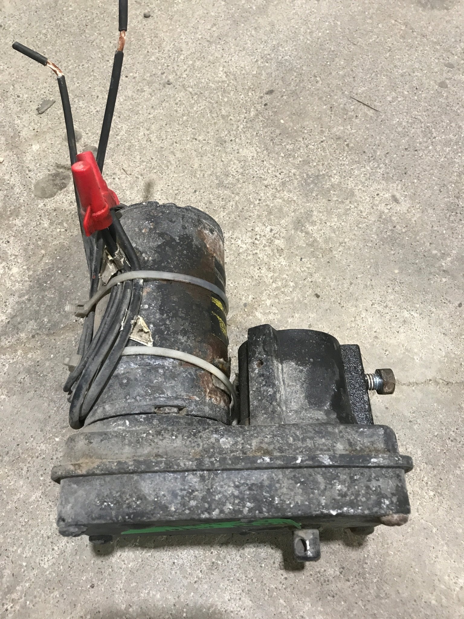 Used Slide Actuator Motor - Young Farts RV Parts