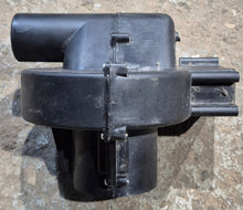 Load image into Gallery viewer, Used Suburban Furnace Blower Housing, Front and Rear - 391039 &amp; 391035 - Young Farts RV Parts