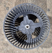 Load image into Gallery viewer, Used Suburban Furnace Blower Wheel 350206 - Young Farts RV Parts