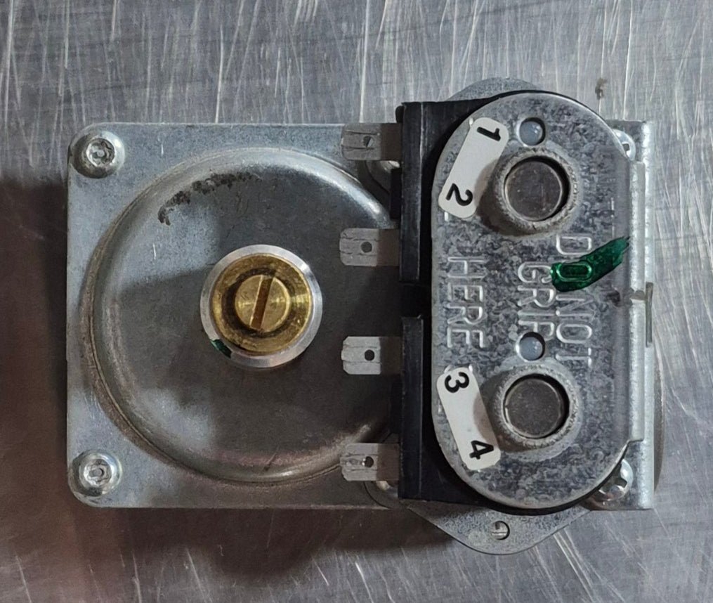 Used Suburban Furnace Gas Valve - 161122 - Young Farts RV Parts