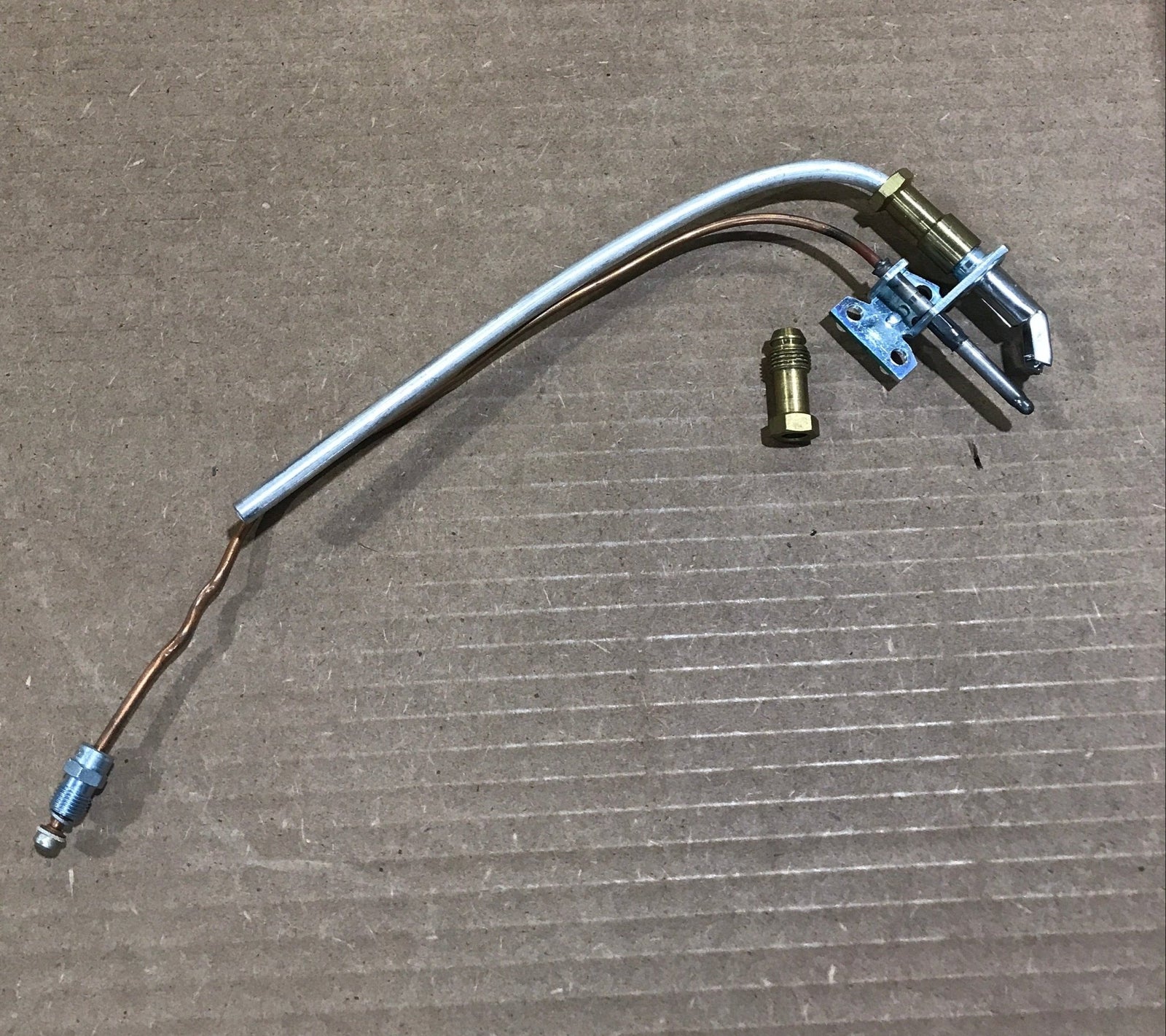 Used Suburban Pilot Assembly - 520567 - Young Farts RV Parts