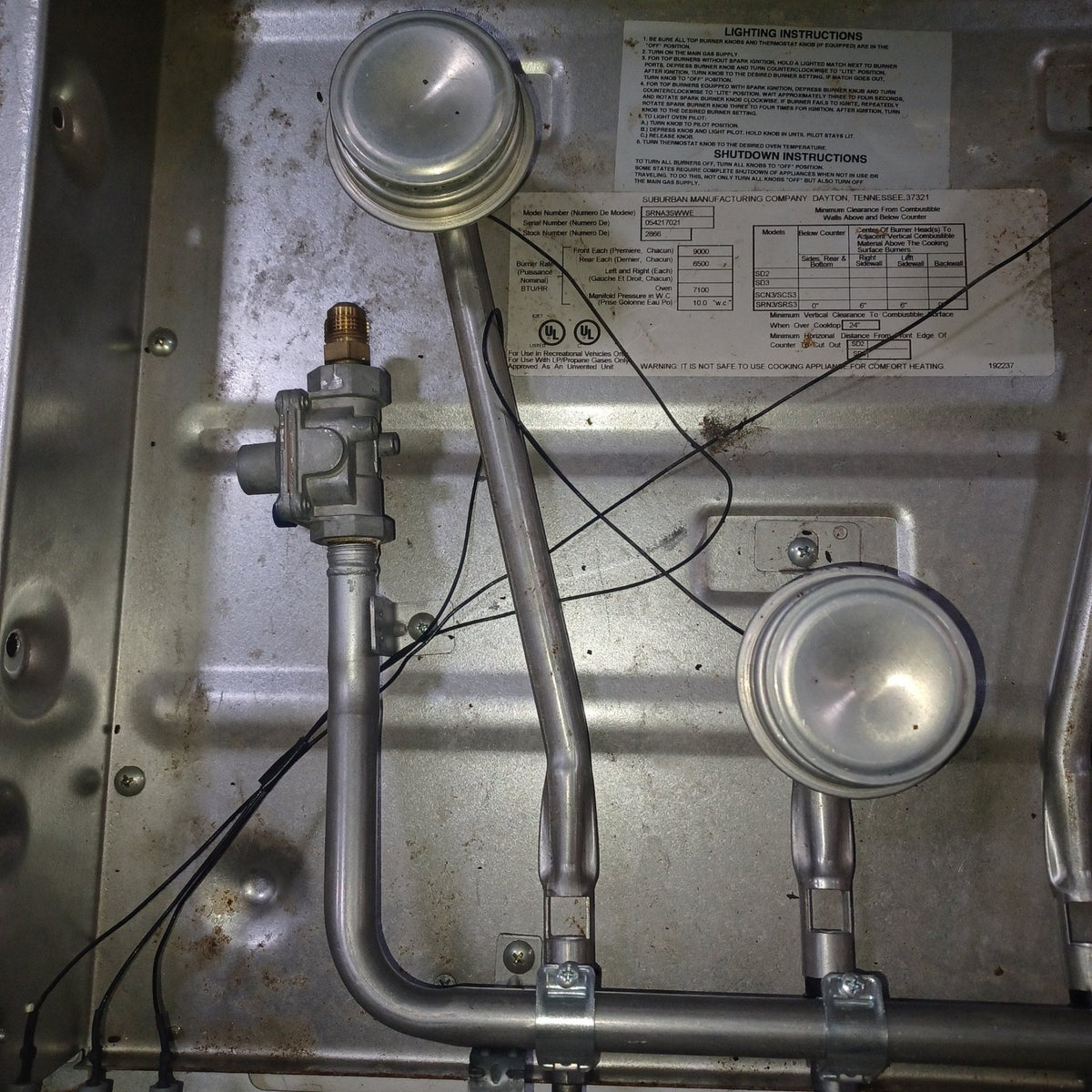 Used Suburban Range Stove 3 Burner - SRNA3SWWE - Young Farts RV Parts