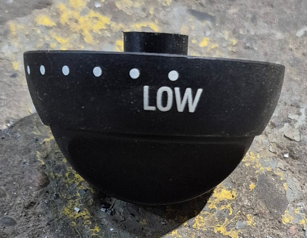 Used Suburban Top Burner Control Knob - 140240 - Young Farts RV Parts