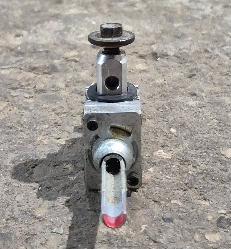 Used Suburban Top Burner Valve, Center - 161205 - Young Farts RV Parts