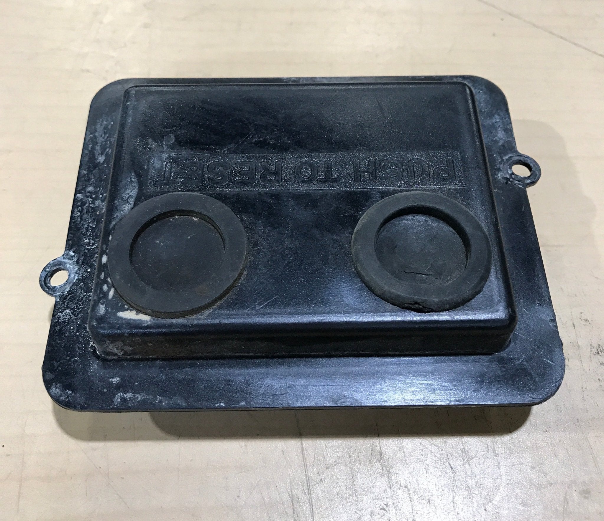 Used Suburban Water Heater Thermostat Cover - 525022 - Young Farts RV Parts