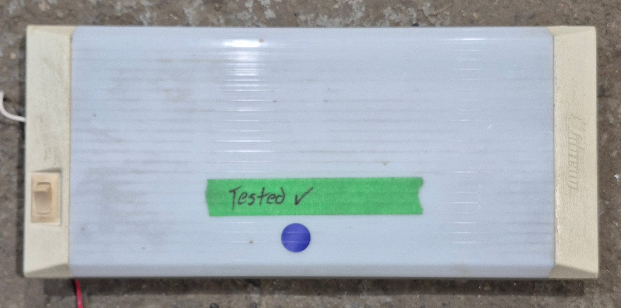 Used Sunbeam Dual Fluorescent Light Fixture Model 916 - Young Farts RV Parts