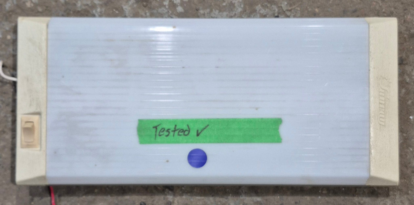 Used Sunbeam Dual Fluorescent Light Fixture Model 916 - Young Farts RV Parts