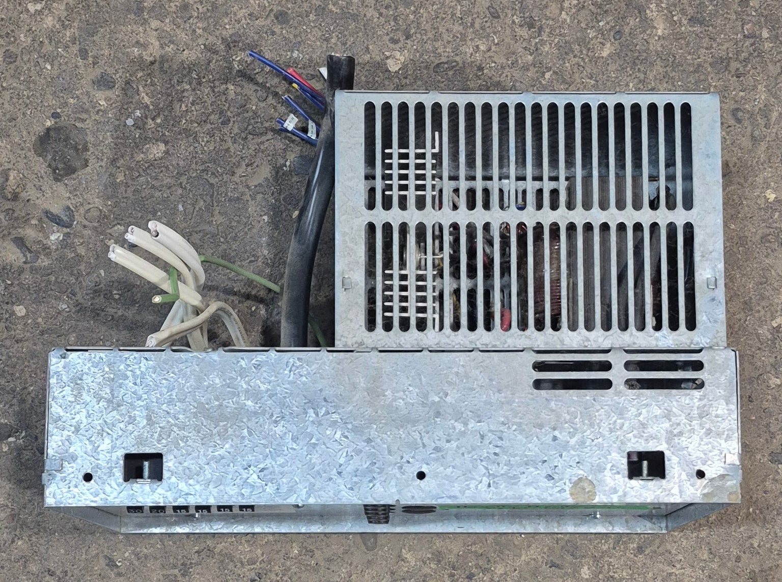 Used SYSTEM MONITORS 32 AMP Converter TNC320D - Young Farts RV Parts