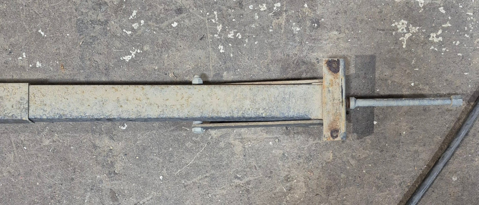 Used Telescopic Stabilizer Jack 79 3/4