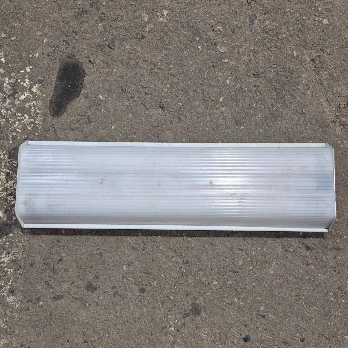 Used Thin-Lite Dual Fluorescent Light Fixture - Model 134 - Young Farts RV Parts