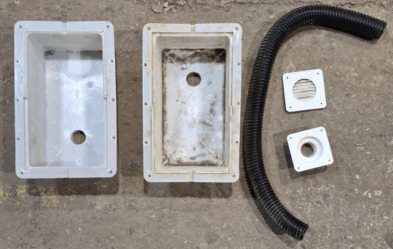 Used Vented Battery Box - Young Farts RV Parts