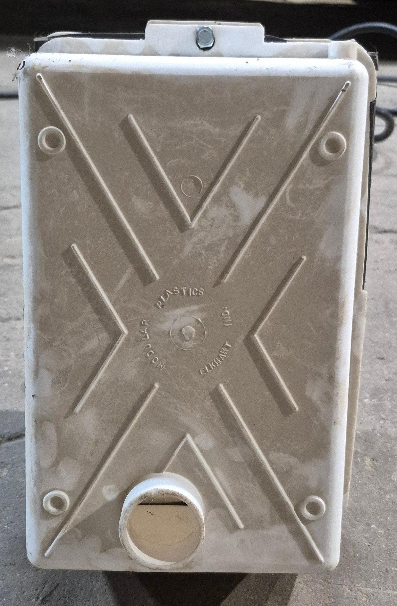 Used Vented Battery Box - Young Farts RV Parts