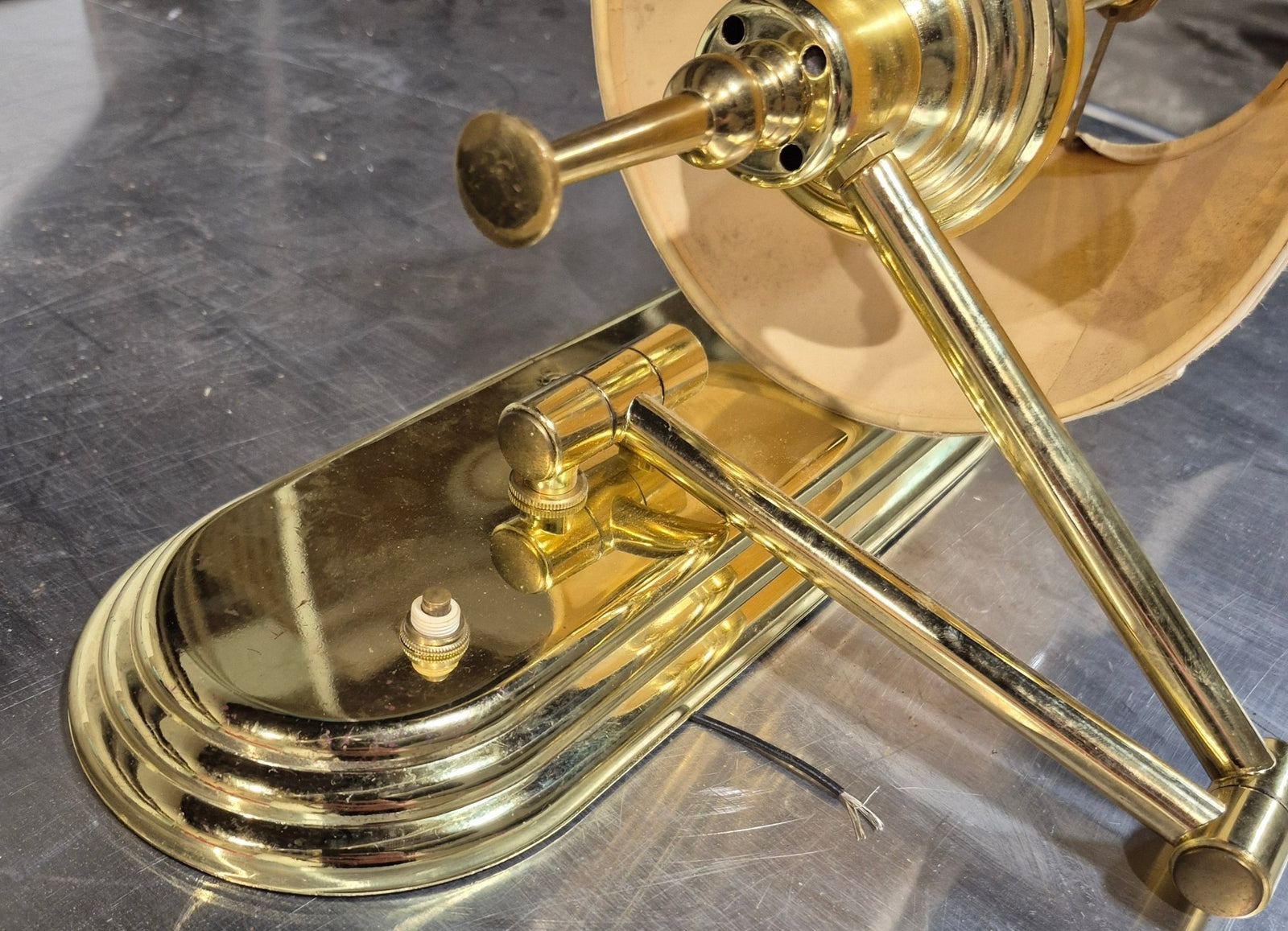 Used Wall Mount Light - Young Farts RV Parts