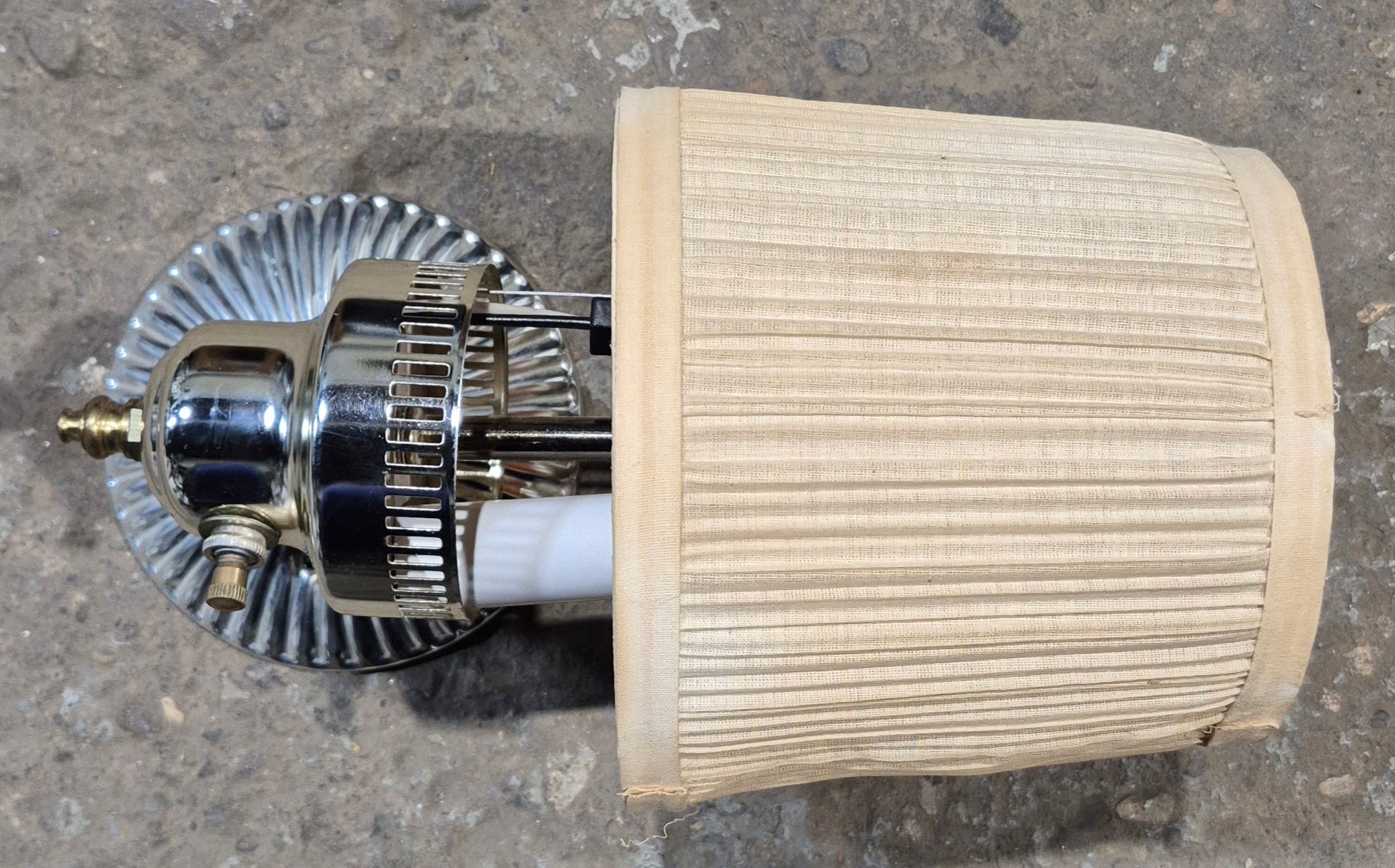 Used Wall Mount Light - Young Farts RV Parts