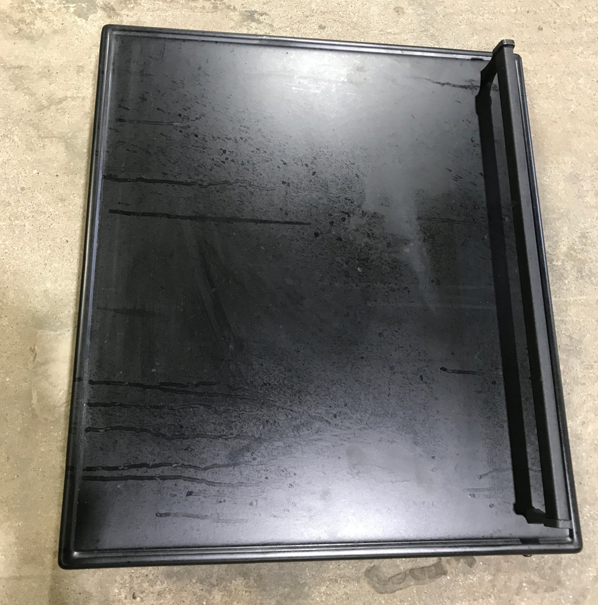 Used Wedgewood Oven Door Fits R2146BB - Young Farts RV Parts