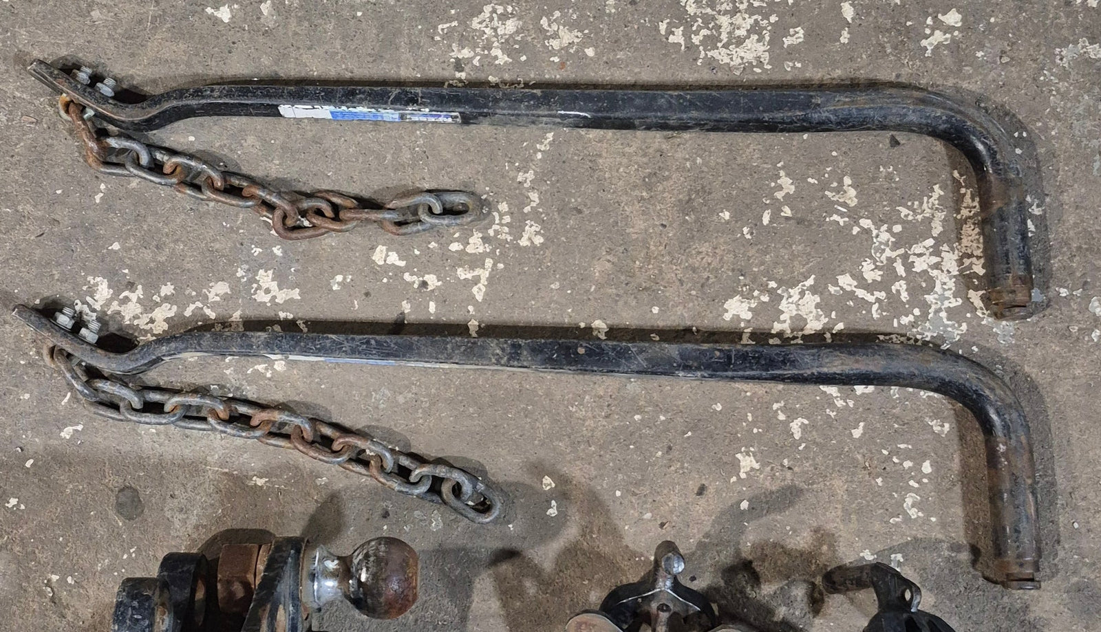 Used Weight Distribution Hitch System - Young Farts RV Parts