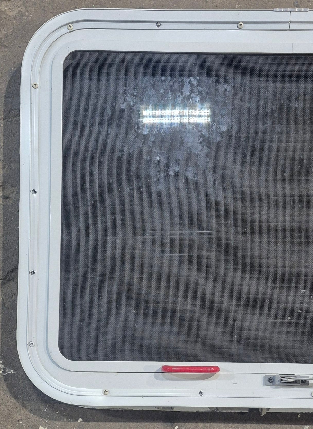 Used White Radius Emergency Opening Window : 29 1/4" W x 21 1/4" H x 1 7/8" D - Young Farts RV Parts