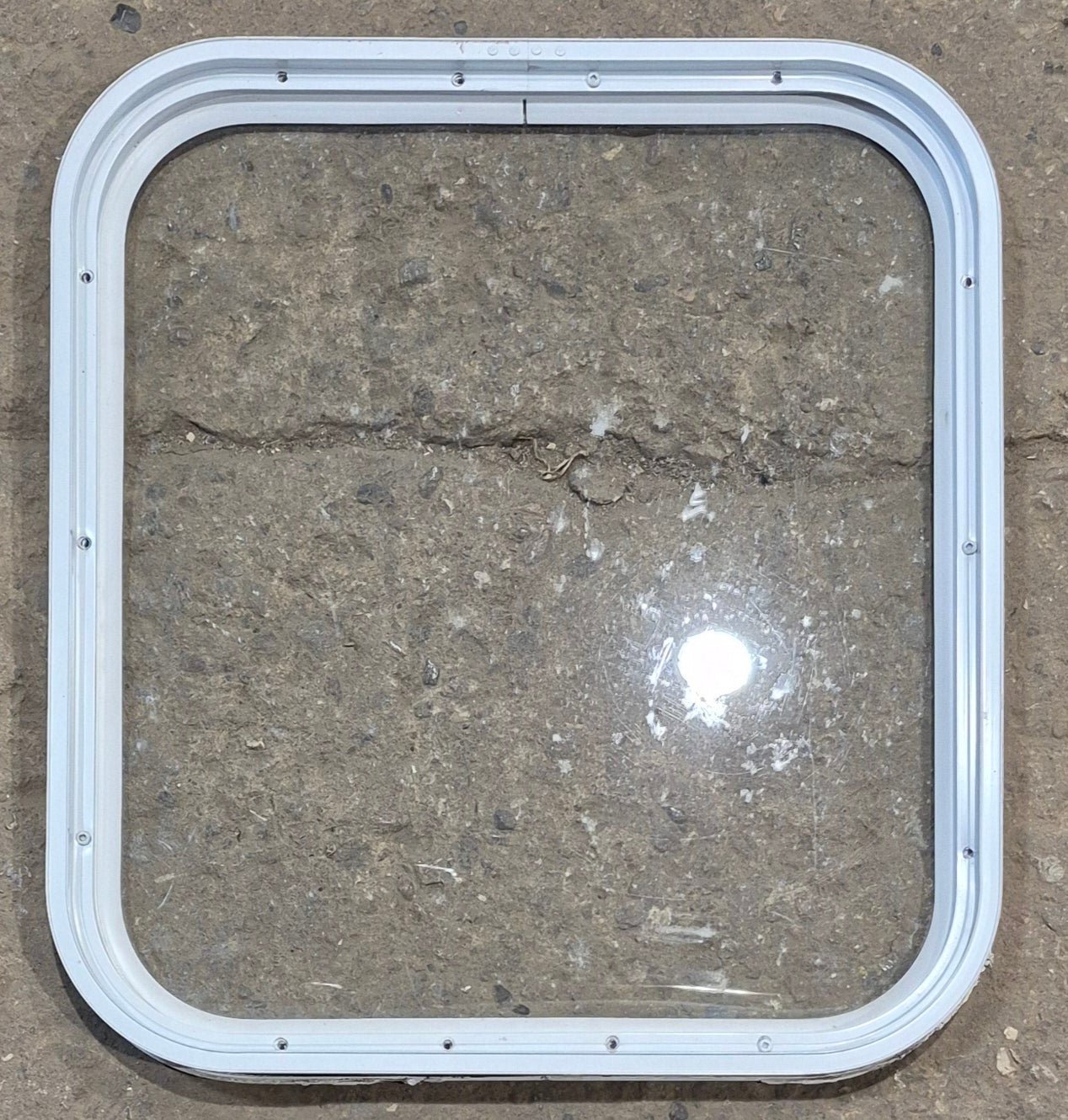Used White Radius Non Opening Window : 19 1/2