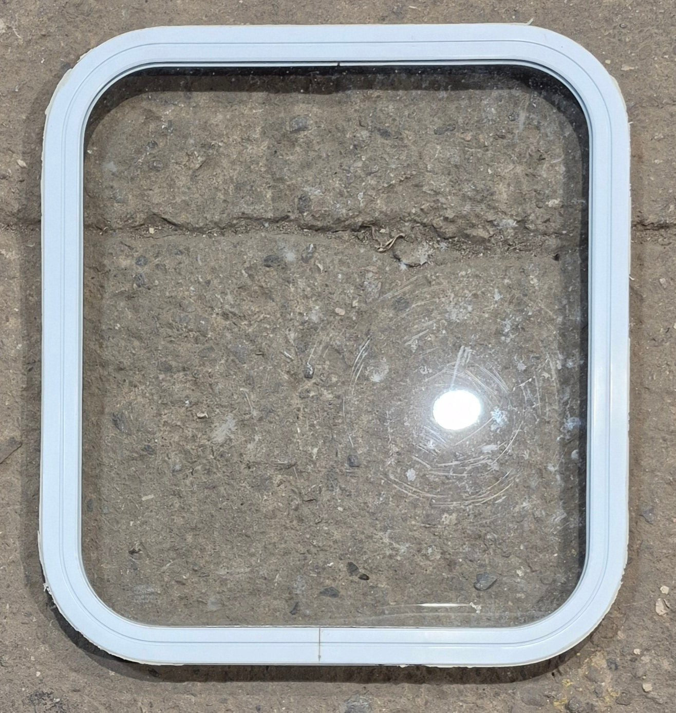 Used White Radius Non Opening Window : 19 1/2