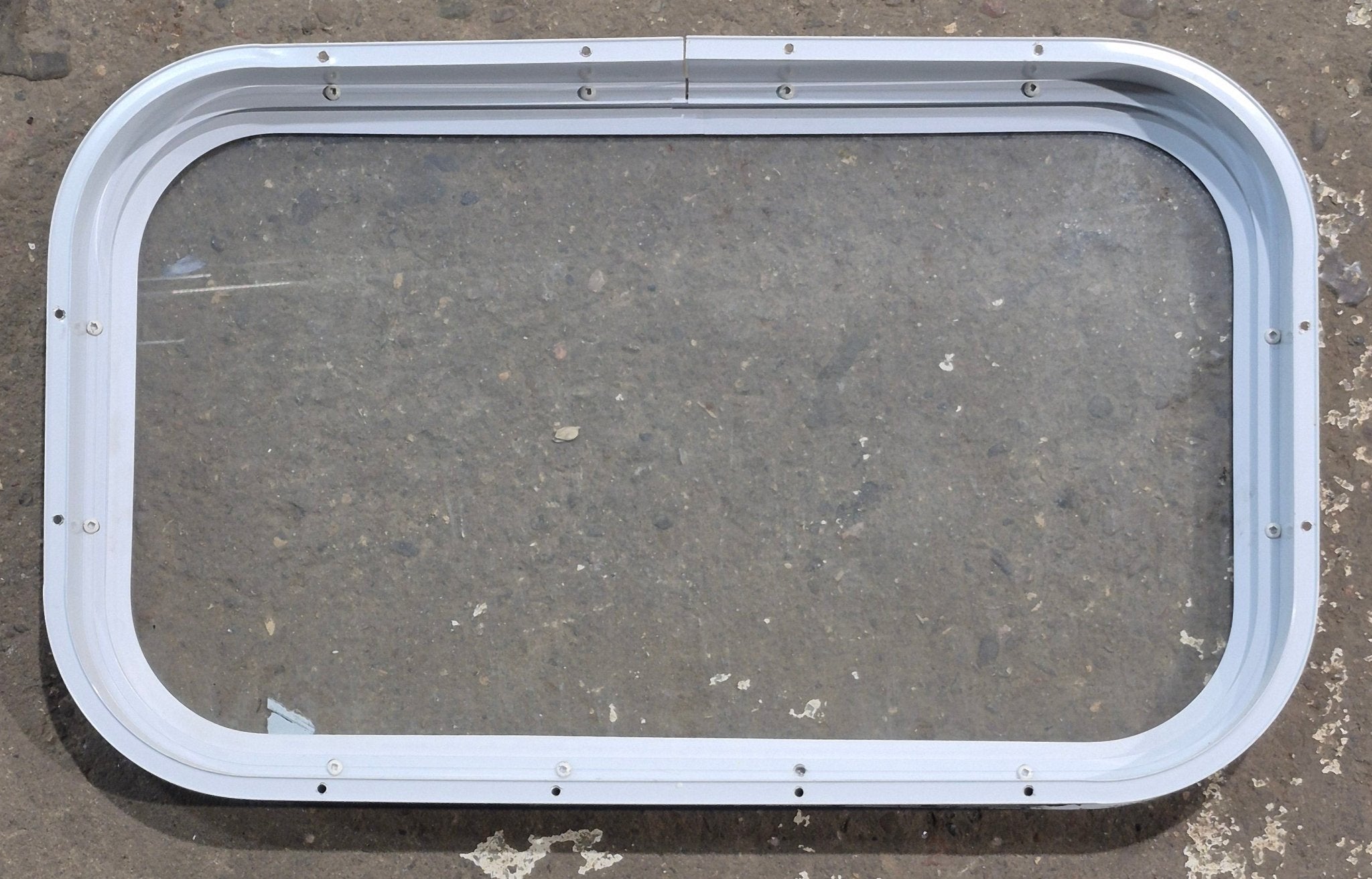 Used White Radius Non Opening Window : 23 3/4" W x 13 3/4" H x 1 7/8" D - Young Farts RV Parts