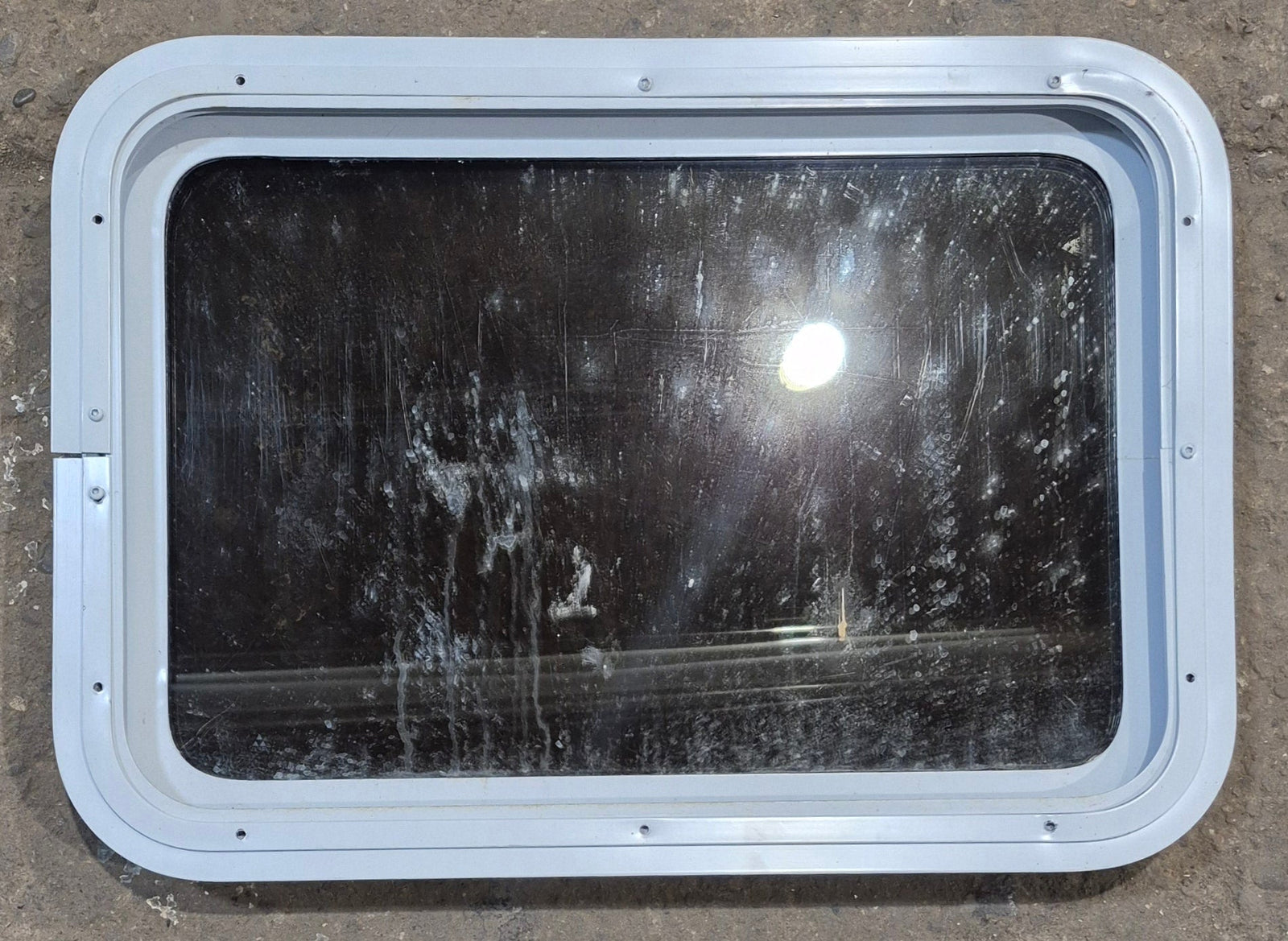 Used White Radius Non Opening Window : 24