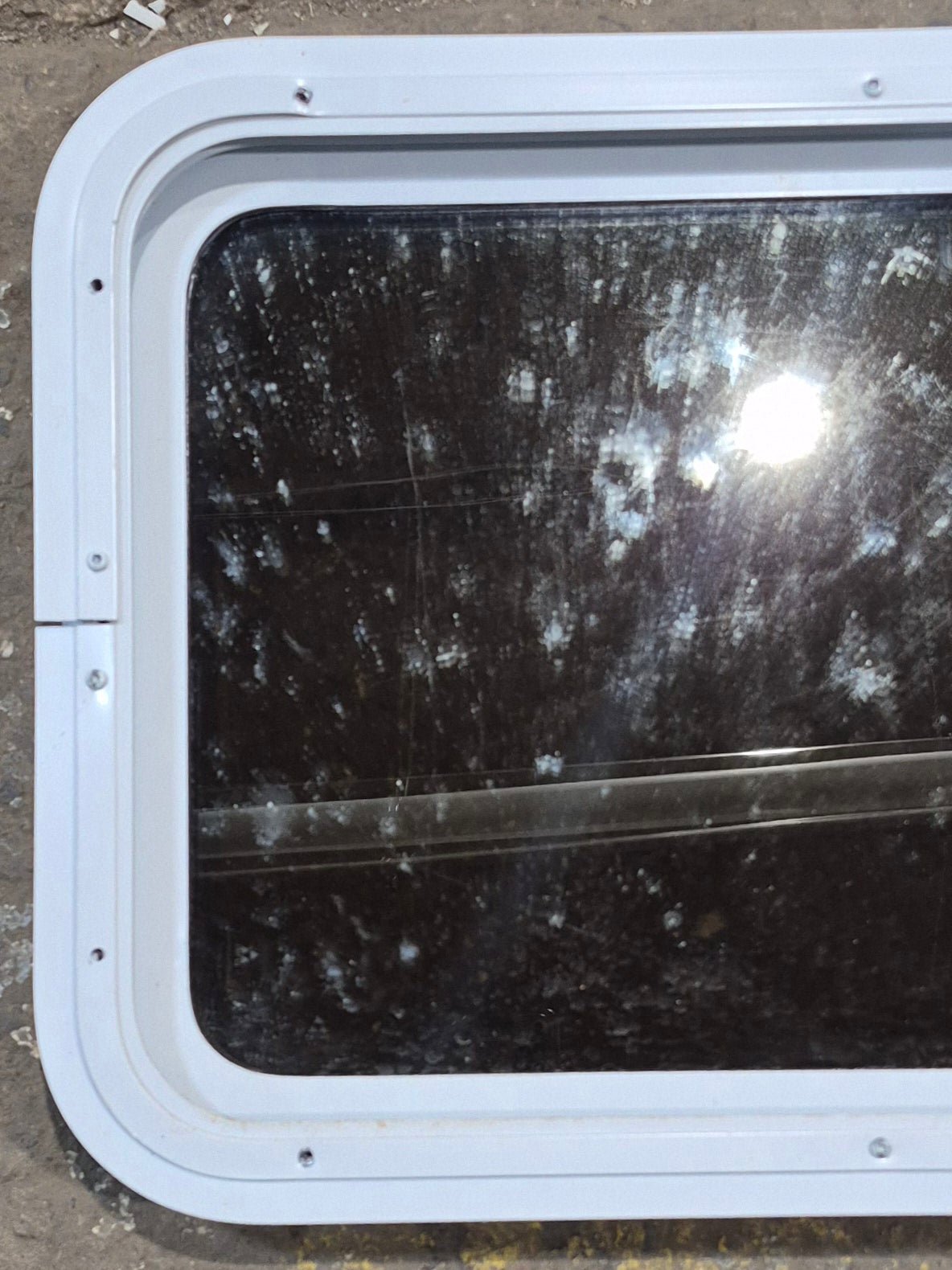 Used White Radius Non Opening Window : 24