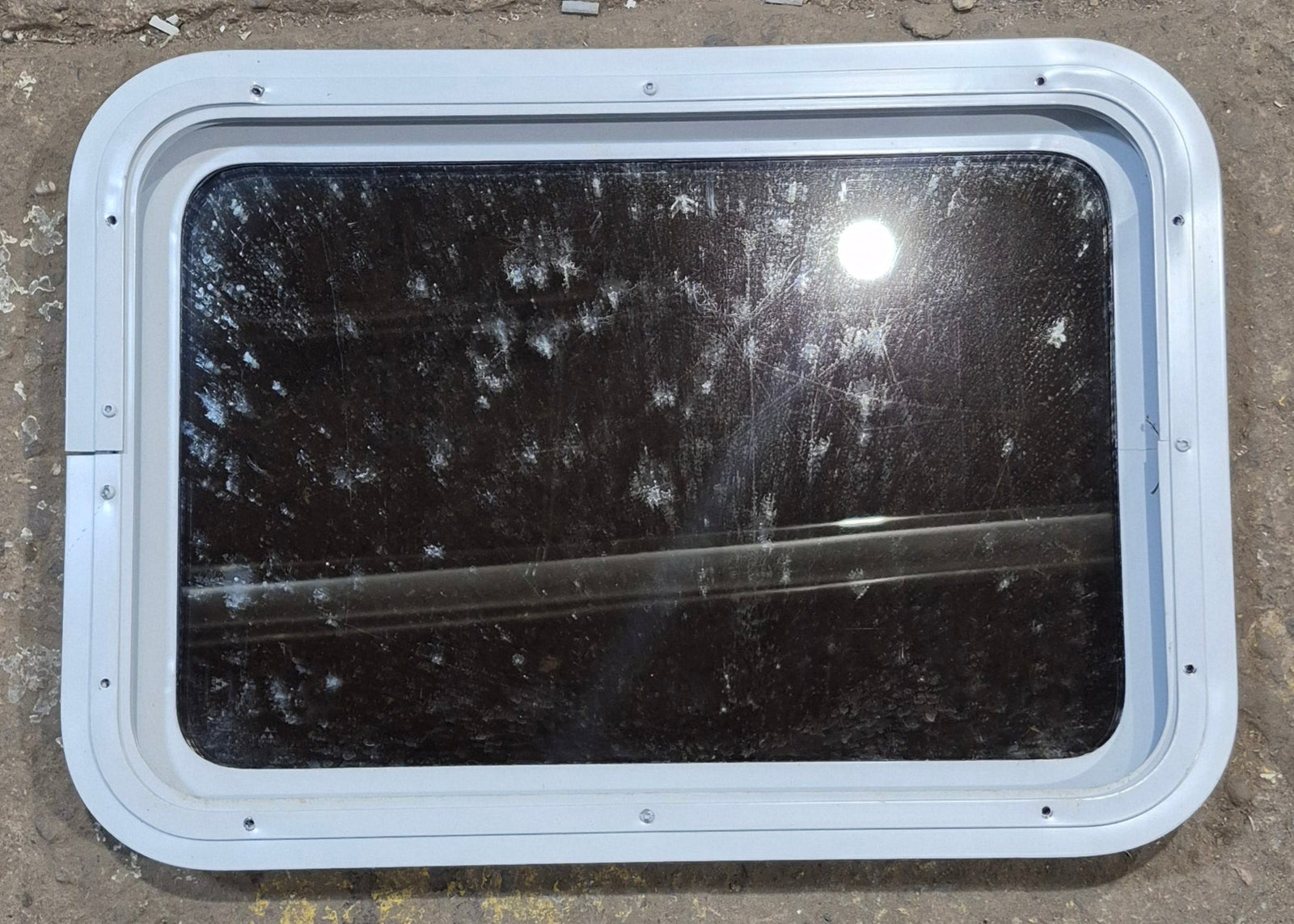 Used White Radius Non Opening Window : 24
