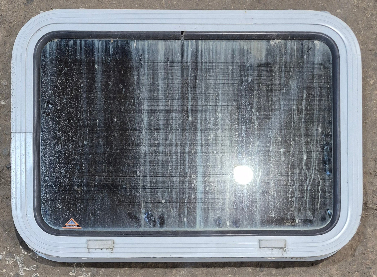 Used White Radius Non Opening Window : 24