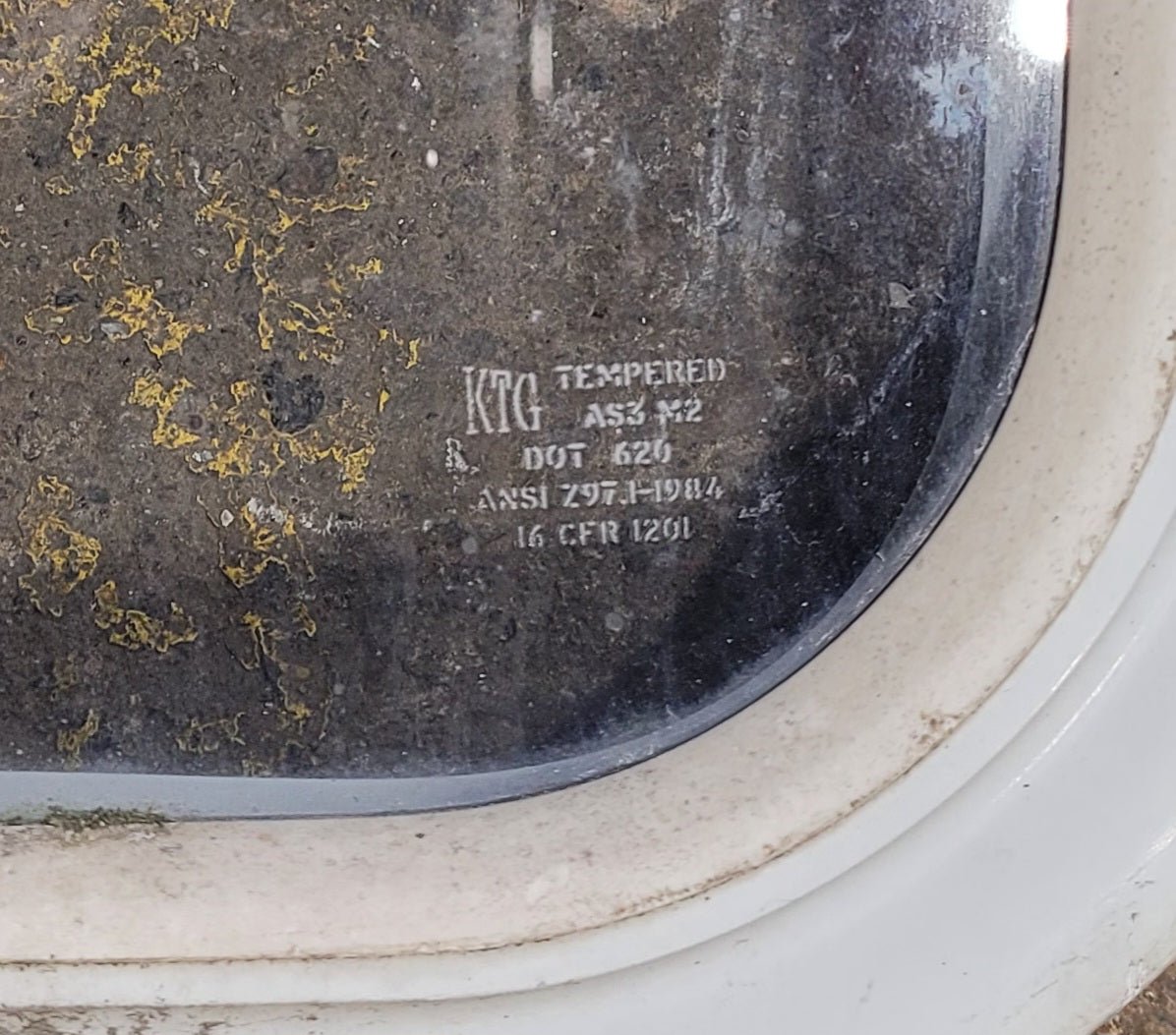 Used White Radius Non Opening Window : 35 1/2