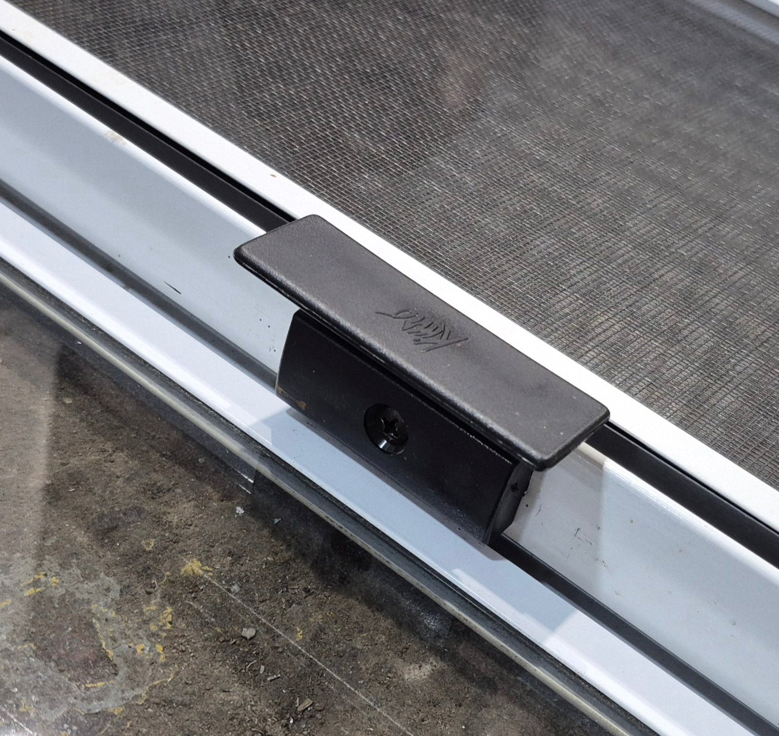 Used White Radius Opening Window : 23 1/4