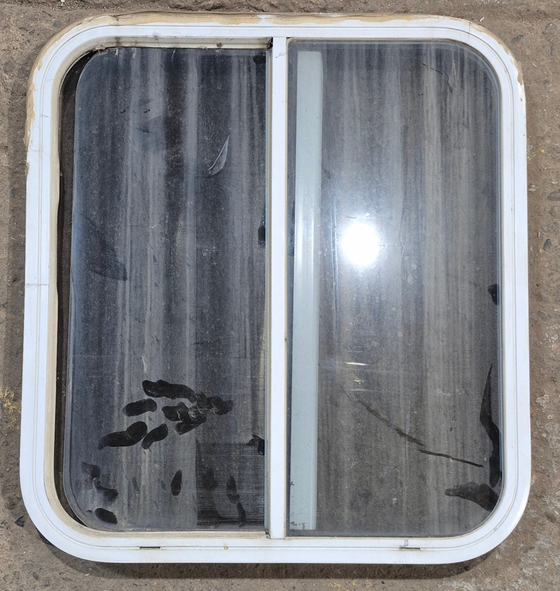 Used White Radius Opening Window : 23 1/4" W x 25 3/4" H x 1 7/8" D - Young Farts RV Parts
