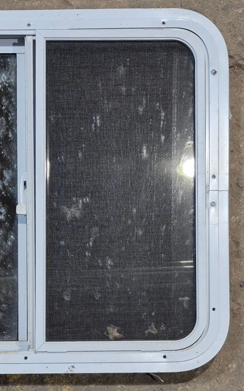Used White Radius Opening Window : 24