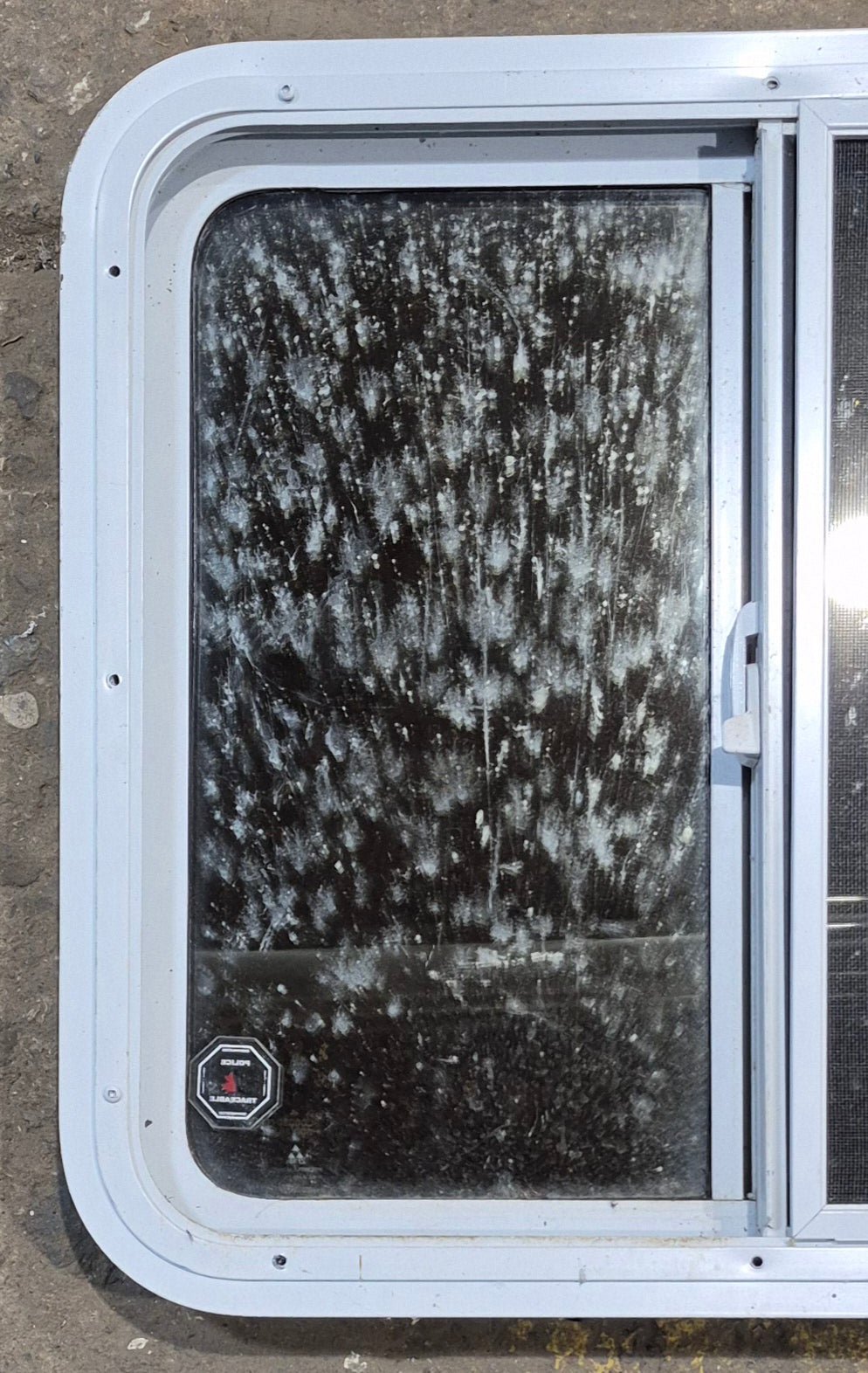 Used White Radius Opening Window : 24