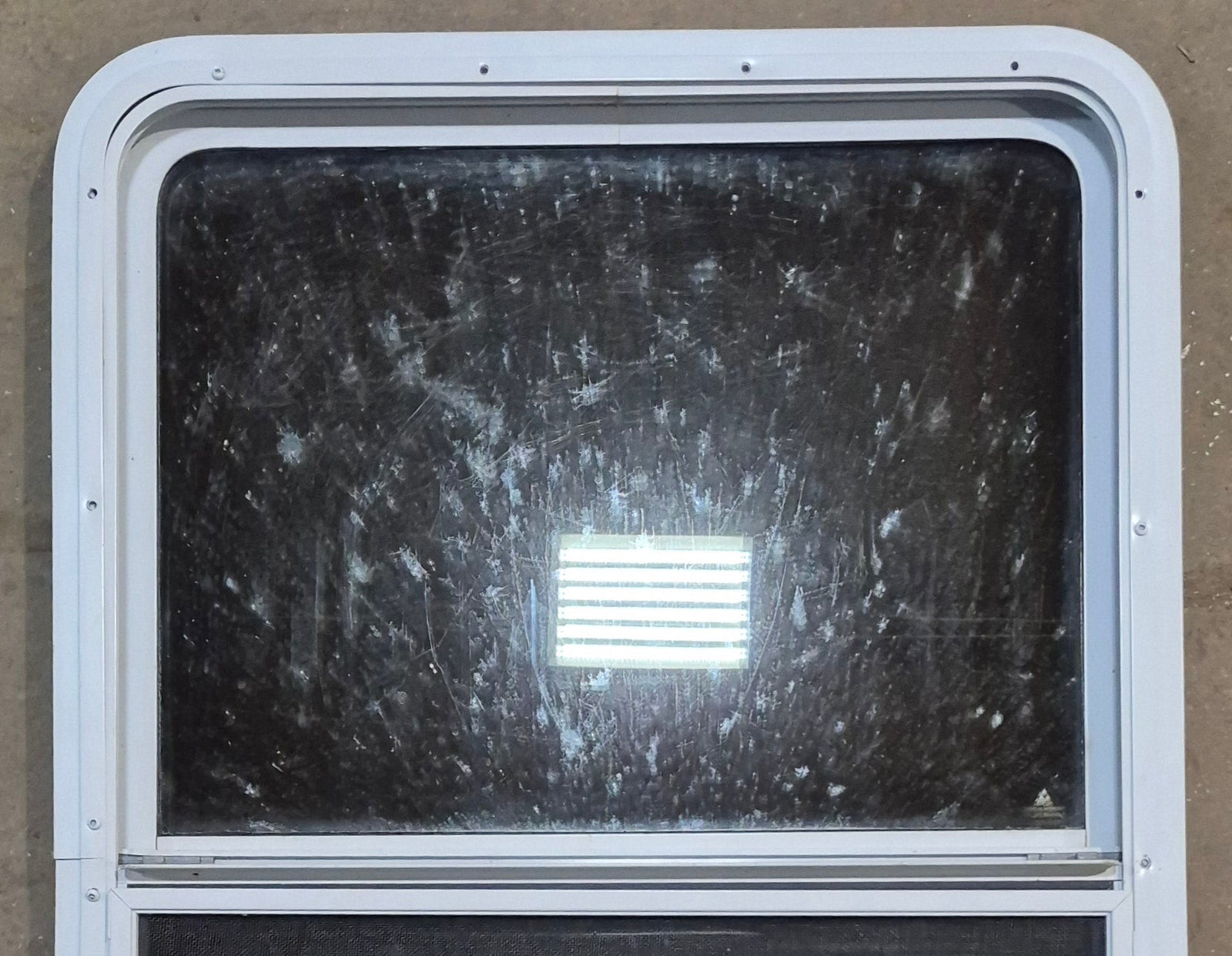 Used White Radius Opening Window : 26
