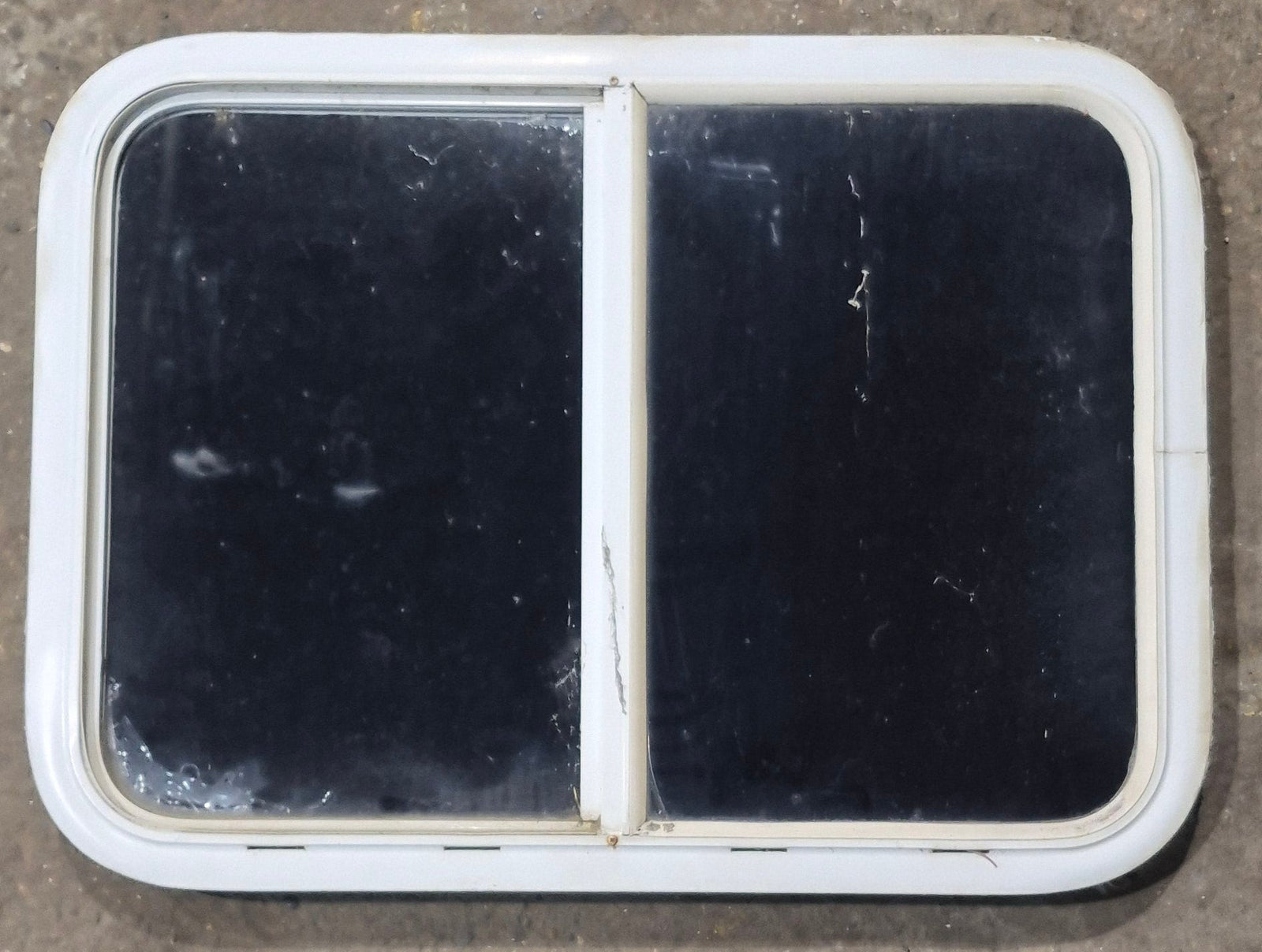 Used White Radius Opening Window : 29 1/2